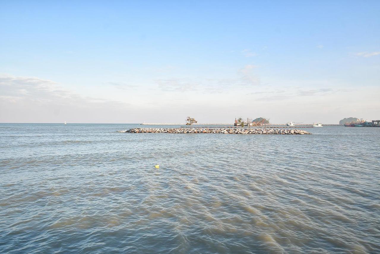 @T Boutique Hotel Klong Wan Esterno foto